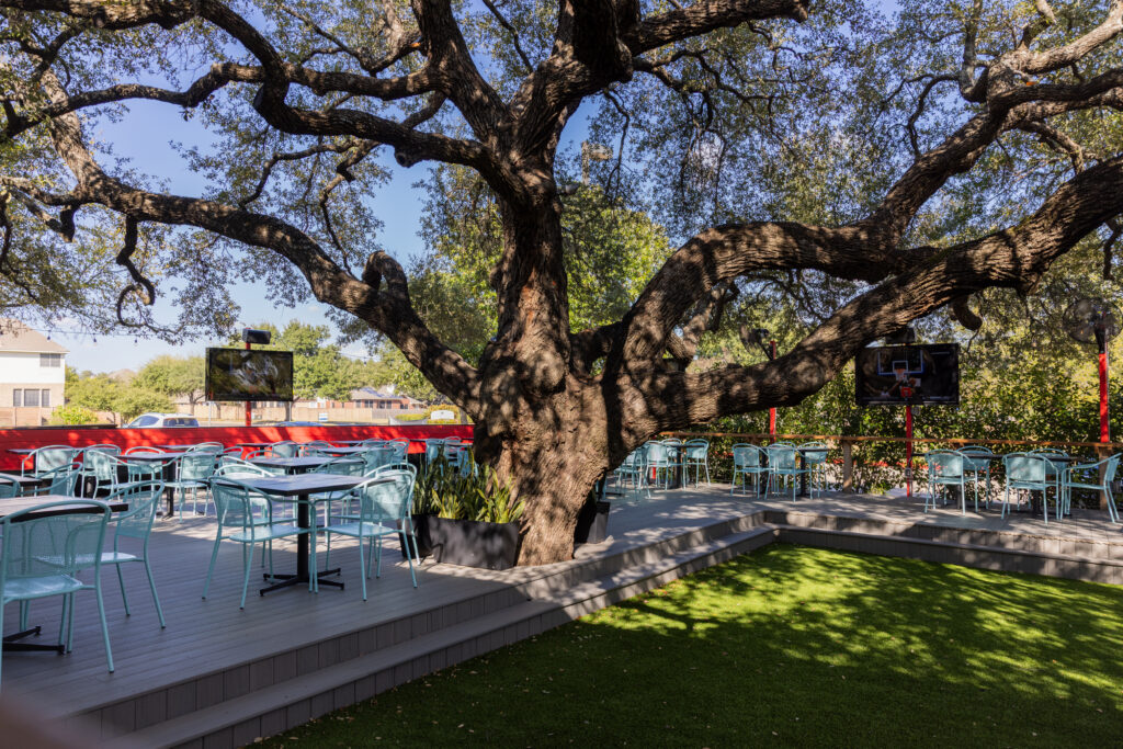 HappySlice_10.27_Patio-2